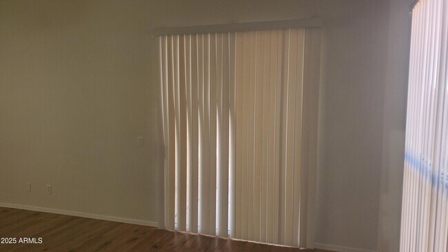 Foto del edificio - 15974 N 90th Ave