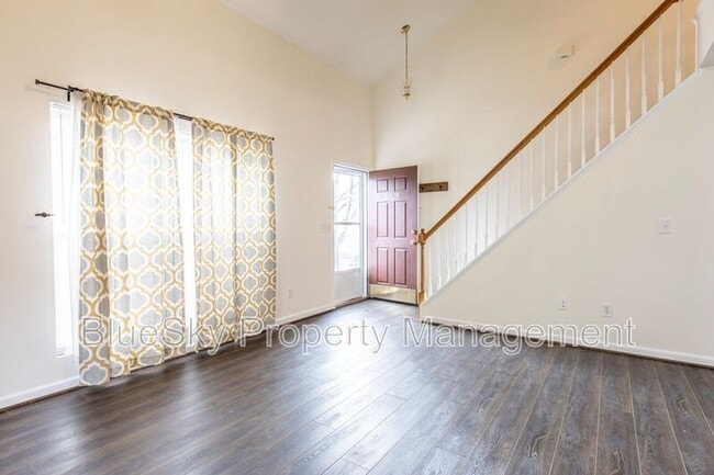 Building Photo - 115 Greenwich Ct