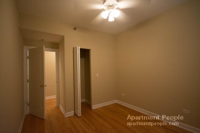 Foto del edificio - 1048 W Waveland Ave