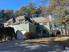 Building Photo - 33 Clearwater Dr