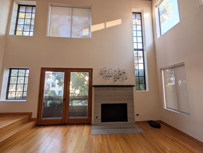Building Photo - 12815 Caswell Ave
