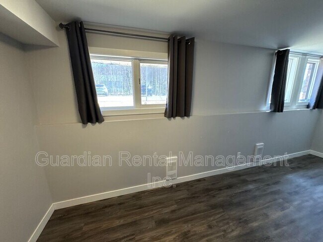 Photo du bâtiment - 117 Centennial Dr