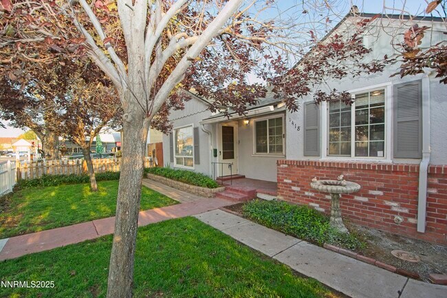 Foto del edificio - 1418 E St