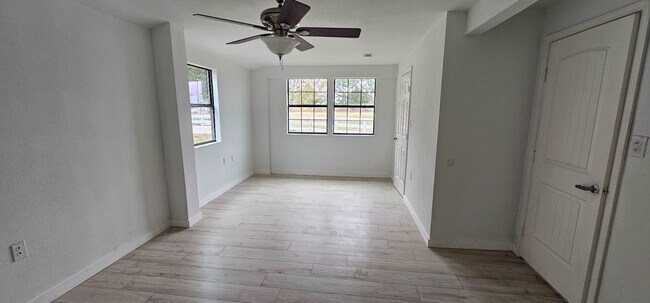 Foto del edificio - 2786 Old Columbus Rd N