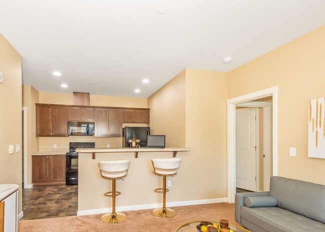 Stern 1x1 652 sq. ft. - The Landing Apartments and Townhomes