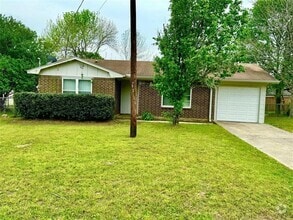 Building Photo - 94 N Shirley Ln