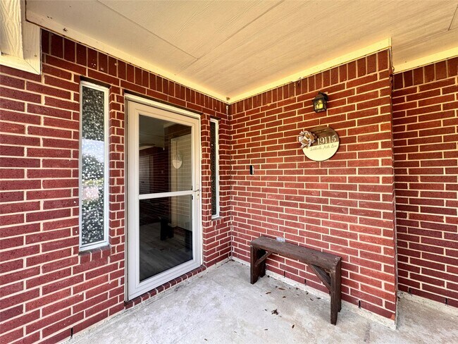 Foto del edificio - 19115 Saddleville Mills Ln