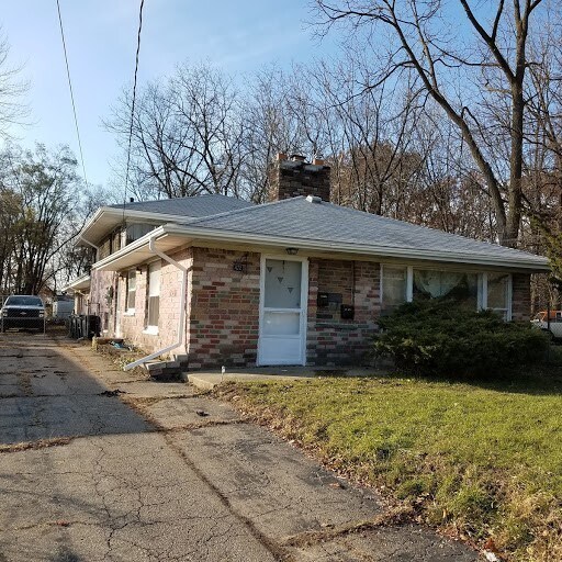 Building Photo - 472 2nd St