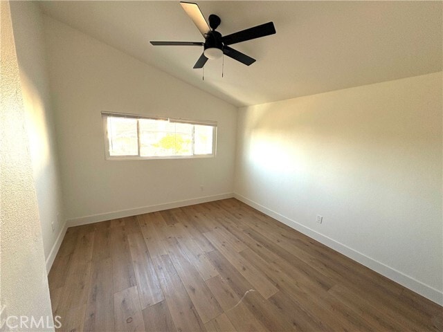 Building Photo - 758 W 20th St