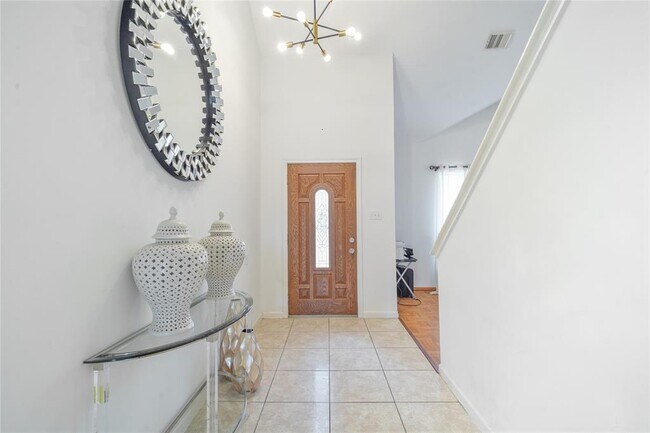 Foto del edificio - 22623 Holly Lake Dr