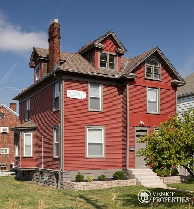 Building Photo - 1637 N 4th St