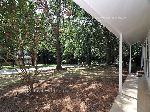 Foto del edificio - 1093 Sandalwood Dr