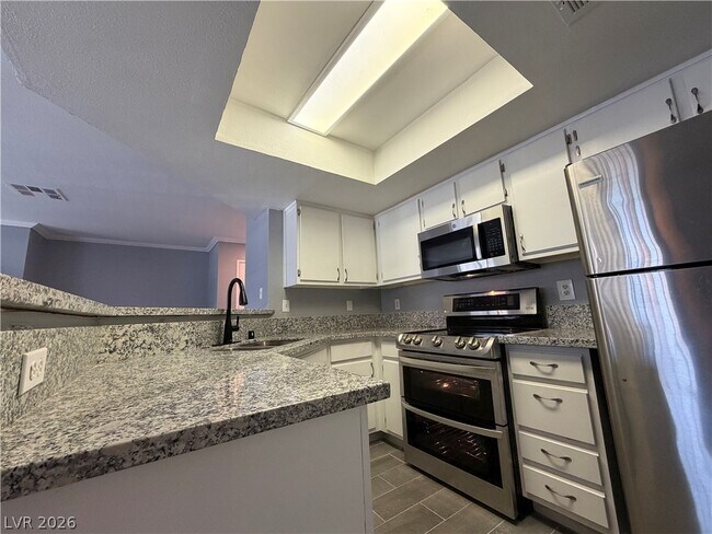 Foto del edificio - 8600 W Charleston Blvd