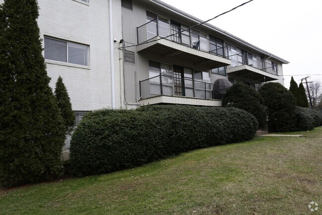Foto del edificio - Fairfax Gardens Apartments