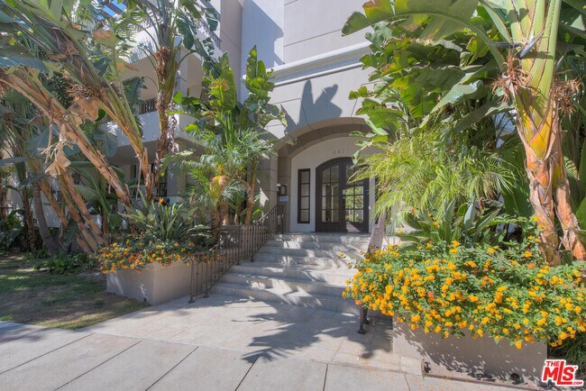Foto del edificio - 4637 Willis Ave