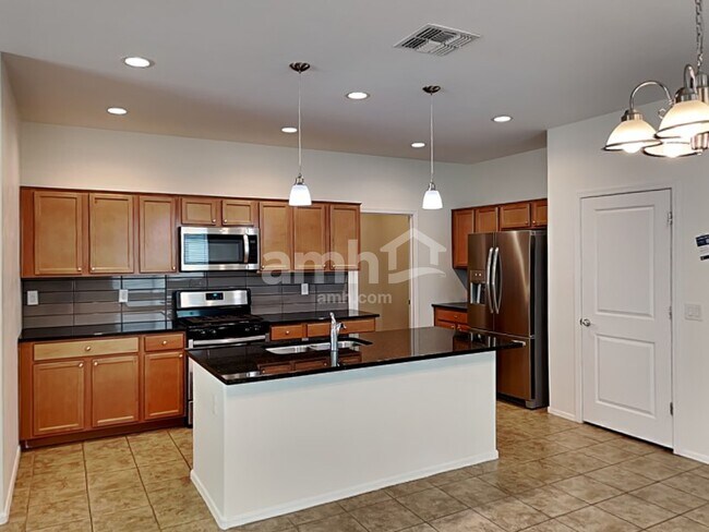 Building Photo - 7546 S Circulo Rio Blanco