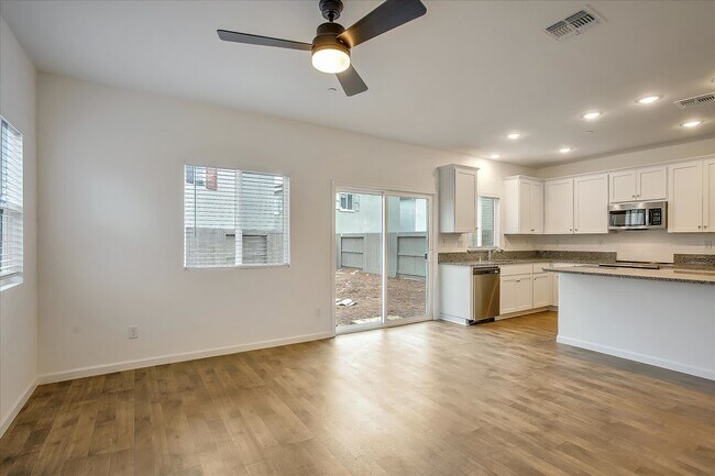 Foto del edificio - 12192 Paint Horse Ct