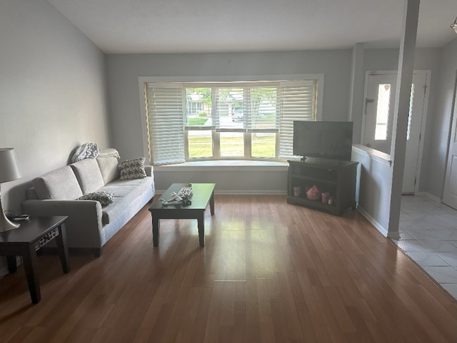 Foto del edificio - 1183 Foxboro Ln