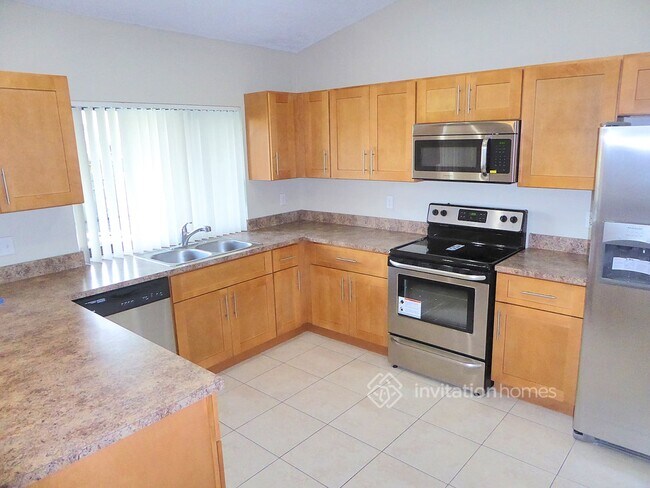 Foto del edificio - 7478 NW 49th Pl