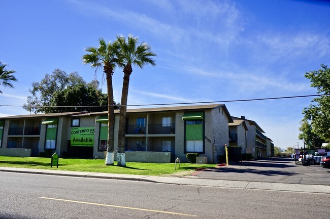 Foto del edificio - 9502 N 15th Ave