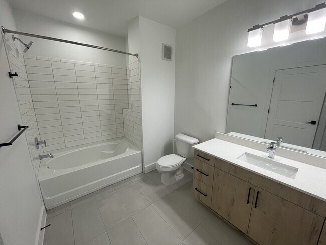 Interior Photo - The Argos Apartments on The Beltline