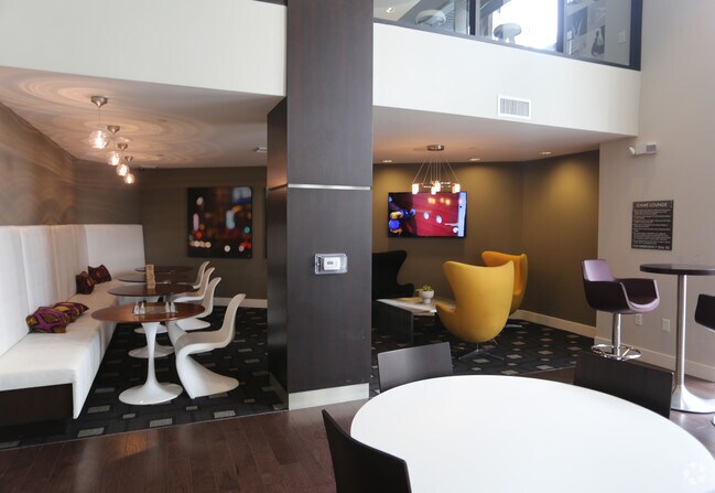 Casa club - Camden Glendale