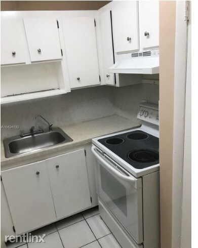 Foto principal - 4370 NW 11th St