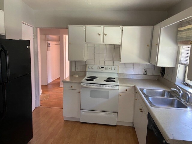 Kitchen - 634 Dartmouth St