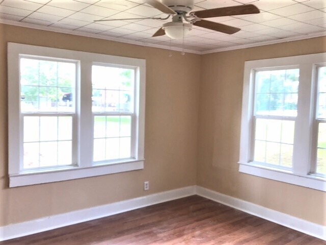 Foto del edificio - 107 Laircey St