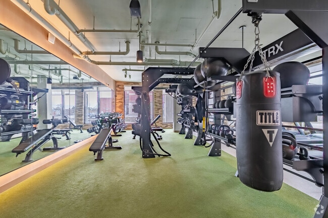 Fitness Center - Hub Cincinnati