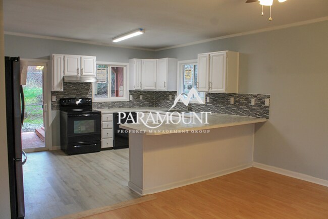 Foto del edificio - 4441 Perry Ave NE