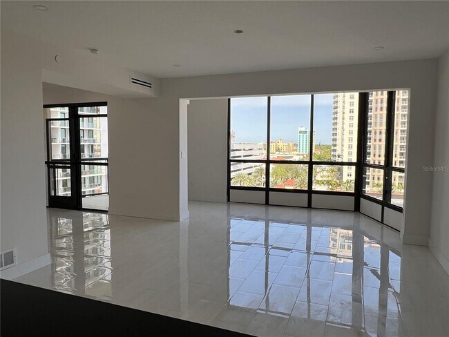 Foto del edificio - 1 Beach Dr SE
