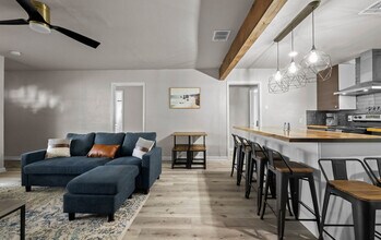 Building Photo - 4717 Edith St