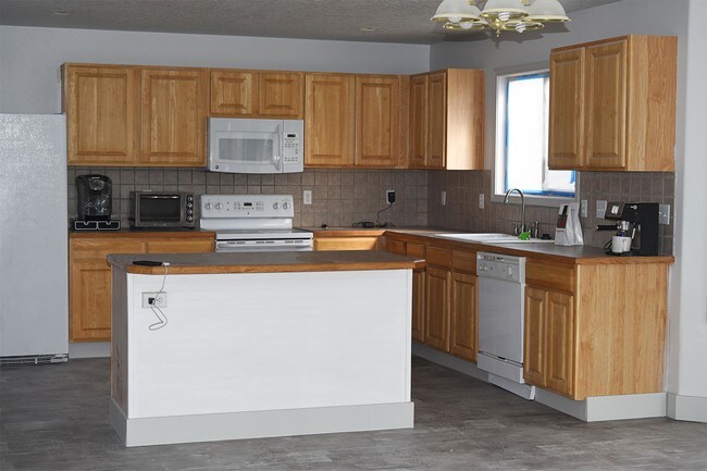 Foto del edificio - 9169 W Littlewood Dr
