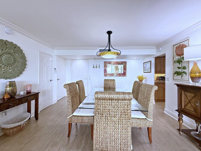Building Photo - 3546 S Ocean Blvd