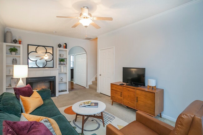 Foto del edificio - 712 Spence Enclave Ln