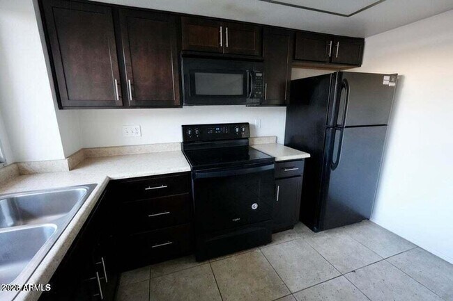 Foto del edificio - 3320 S Juniper St