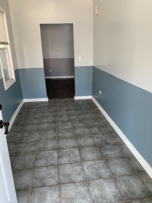 7653 62nd Pl Unit 1, Summit, IL 60501 Room for Rent in Summit, IL