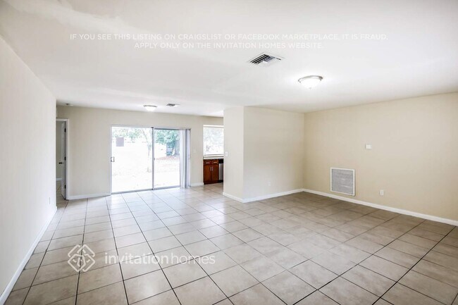 Foto del edificio - 4641 NW 7th Dr