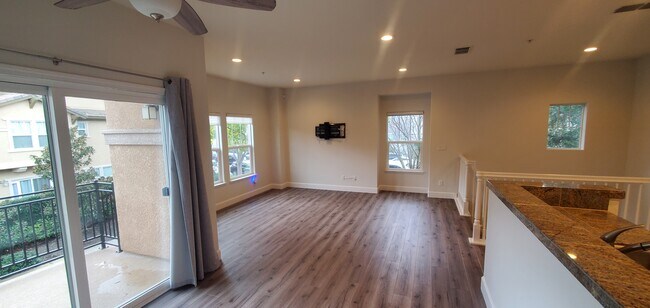 Foto del edificio - 3301 N Park Dr