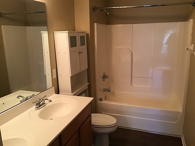 Building Photo - 7883 Laurel Ridge Drive