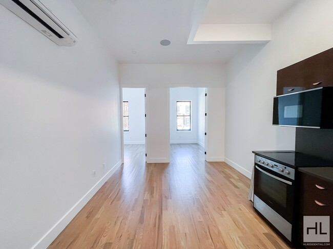 Building Photo - GRAHAM AVENUE / Prime Williamsburg Locatio...