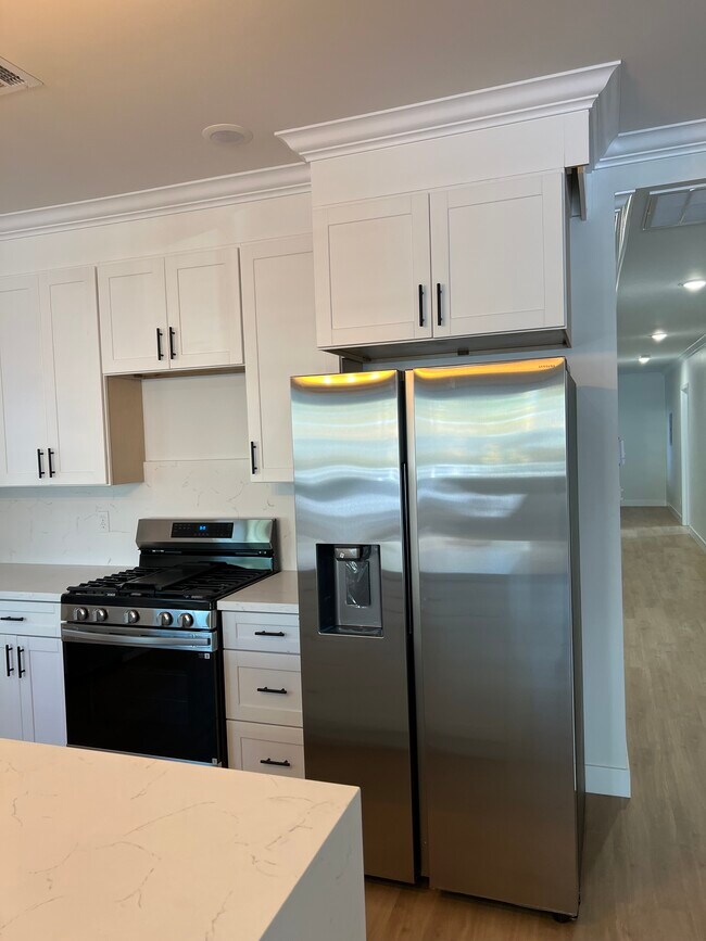 Foto del edificio - 951 N Oxford Ave