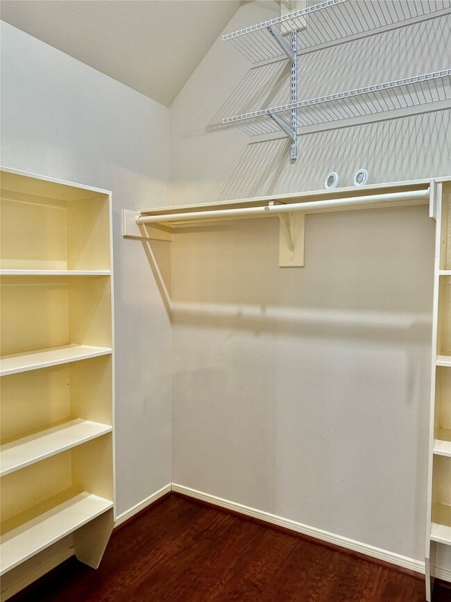 Building Photo - 15434 Bay Tree Landing