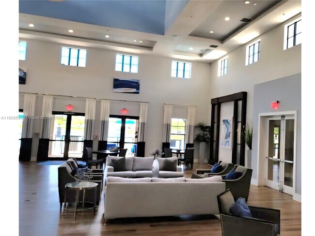 Foto del edificio - 17067 SW 93rd St