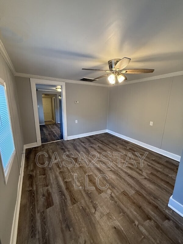 Building Photo - 1129 Lincoln Ave