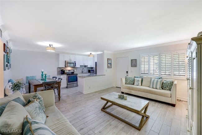 Foto del edificio - 766 Central Ave