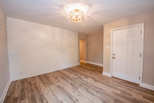 living room - 919 S State St