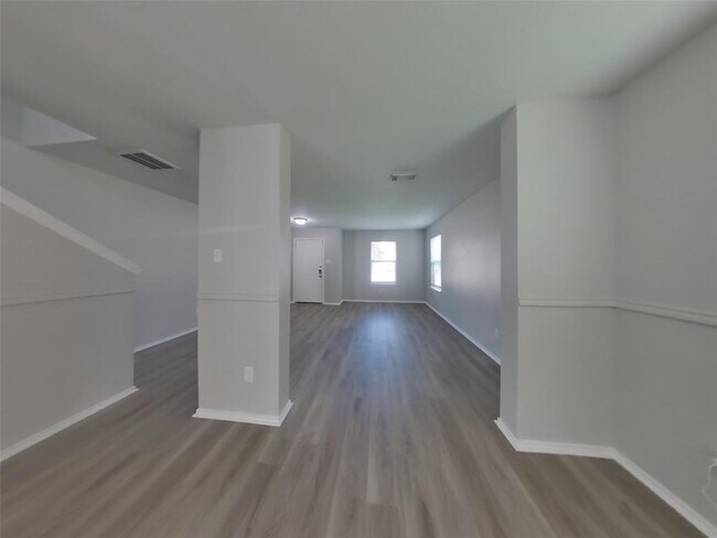 Building Photo - 7926 Chatham Springs Ln