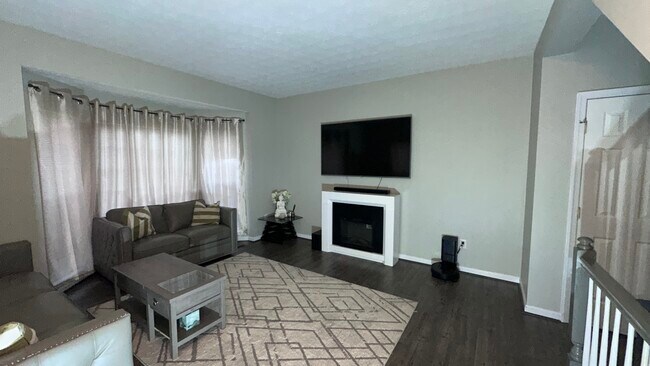 Building Photo - 154 Leeds Creek Cir